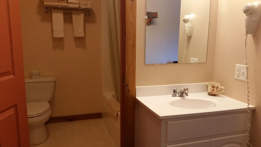 K&G Lodge Oswego Δωμάτιο φωτογραφία